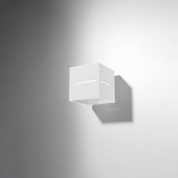 LOBO wall light white