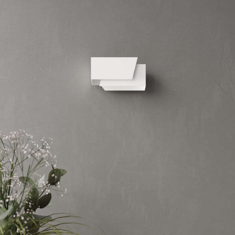 PIEGARE wall light