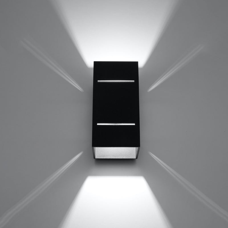 BLOCCO wall light black