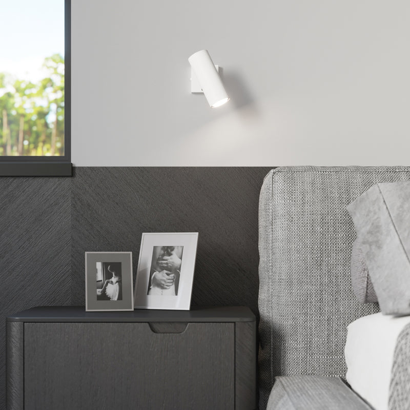 DIREZIONE wall light white