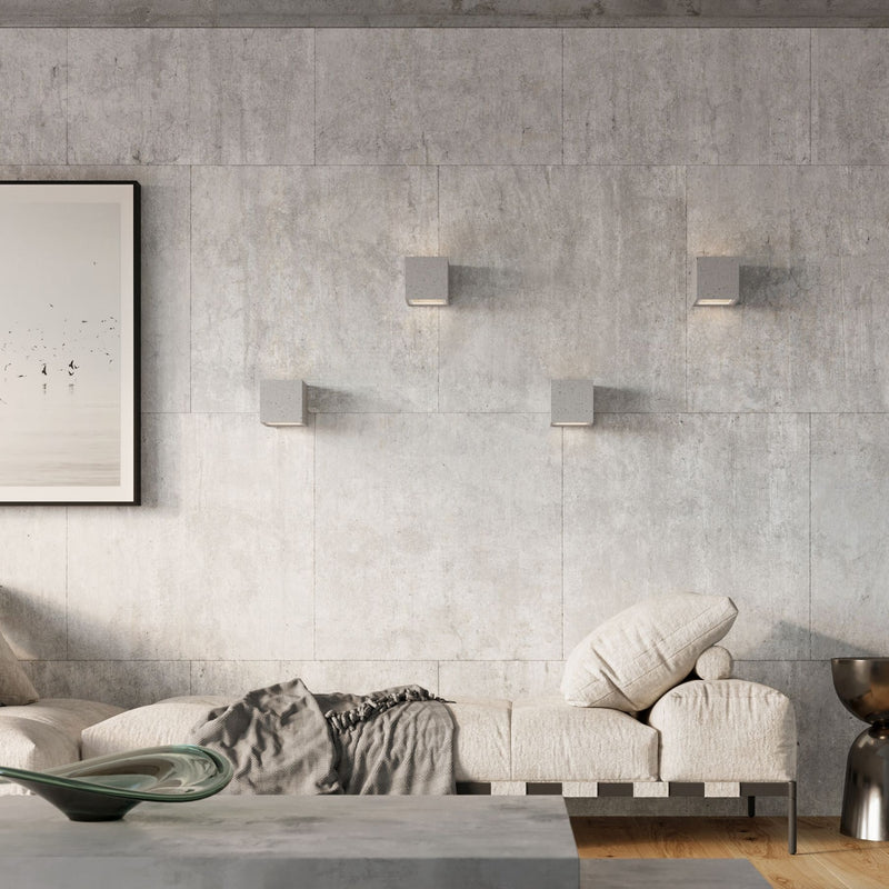 LEO concrete wall light