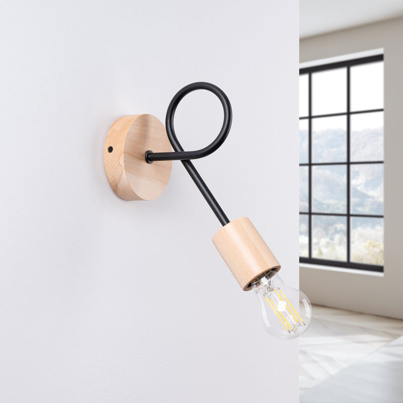 Wandlampe EMBER Schwarz – Elegante Wandleuchte mit Holzdetails