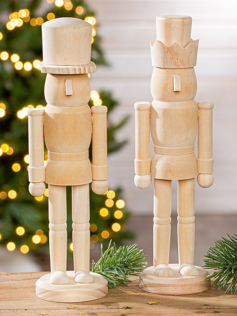 Nutcracker figure "Norbert" in a set of 8 - natural wood, 24 cm