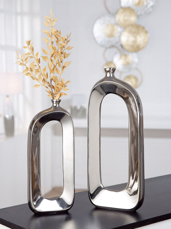 Aluminium Vase 'Open' - Silberfarbene Eleganz