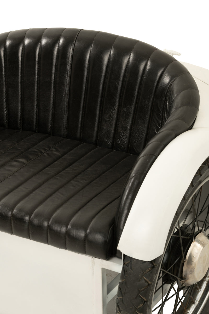 Handgemaakte vintage meubel auto fauteuil van metaal en wit en zwart leer, Ideaal voor kinderkamer, kantoor en woonkamer
