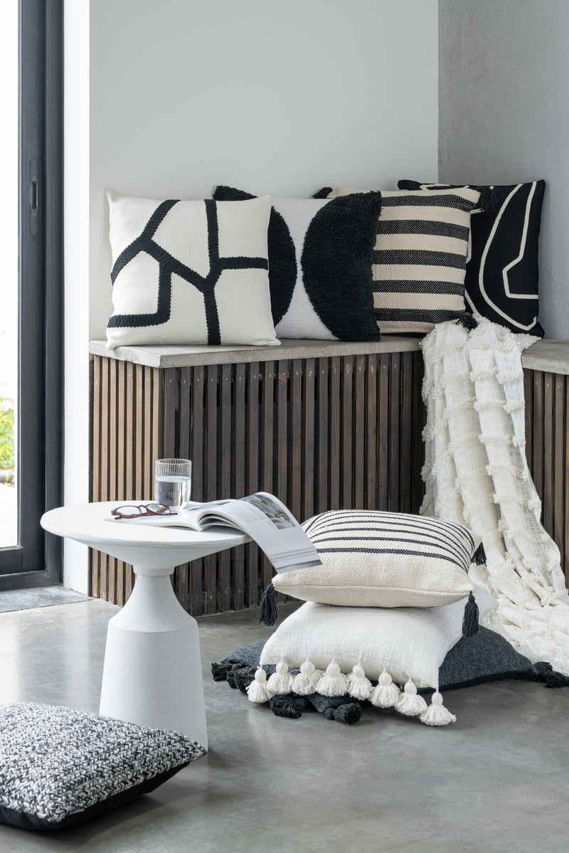Set van 4 kussens met kwastjes van katoen - elegante accenten voor je huis
