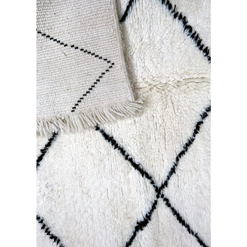 Moroccan Berber carpet made of pure wool, 120 x 250 cm