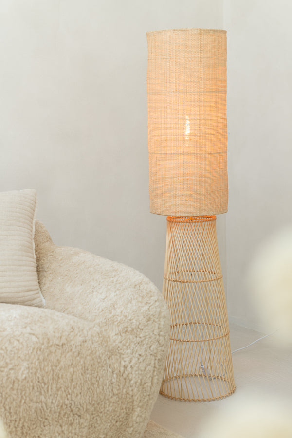 Loomis floor lamp, natural design made of cotton-linen mix