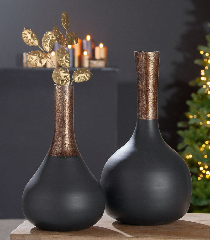 'Rustic' vase - elegance and character in glass