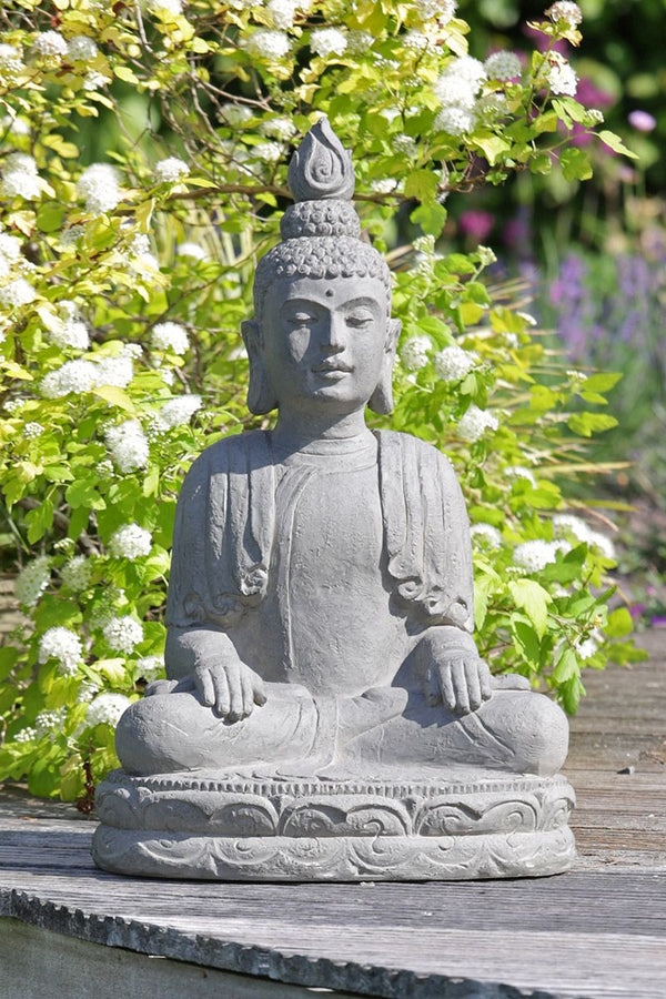 Zittende Boeddha Relax grijs glasvezel hoogte 58cm voor buitengebruik 