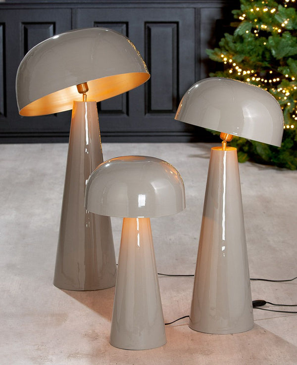 Metalen paddestoelvloerlamp "Mushroom" - Een stralend accent in modern design