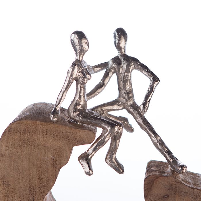 Aluminium houten sculptuur Veilig in zilver - een teken van verbinding en veiligheid
