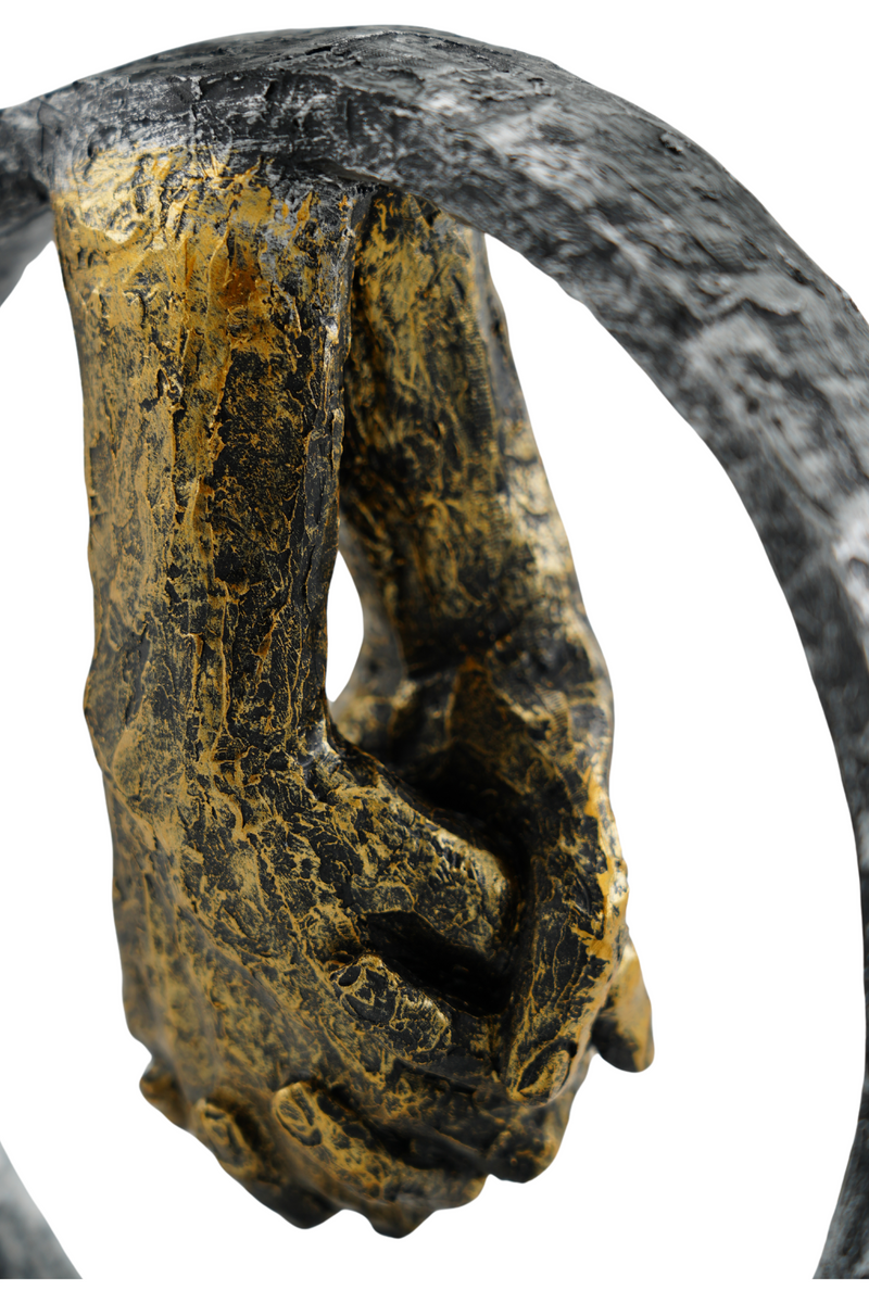 Verenigde kracht: hand in hand - sculptuur van saamhorigheid