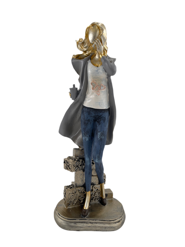 Exclusive sculpture of a businesswoman in modern style Business Women