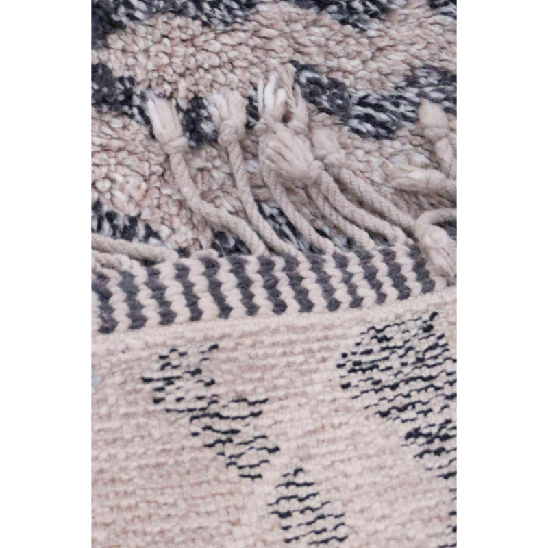 Contemporary Berber carpet by M'Rirt 176 x 270 cm