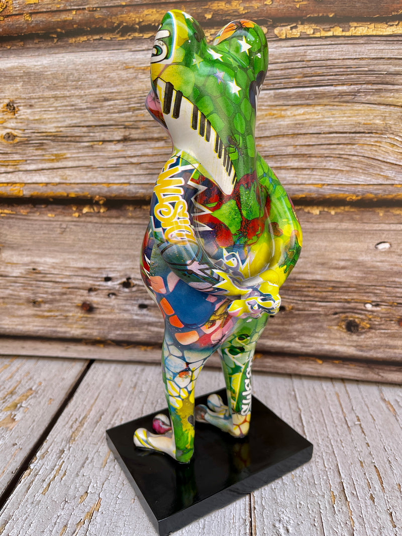 Urban charm: 'Street Art Frog' sculpture in trendy street art style and high-quality synthetic resin