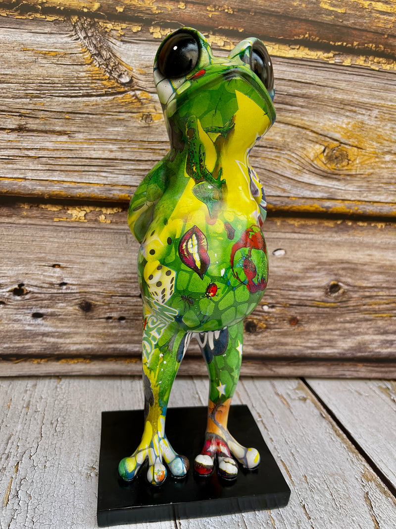 Stedelijke charme: sculptuur 'Street Art Frog' in trendy street art-stijl en hoogwaardige kunsthars