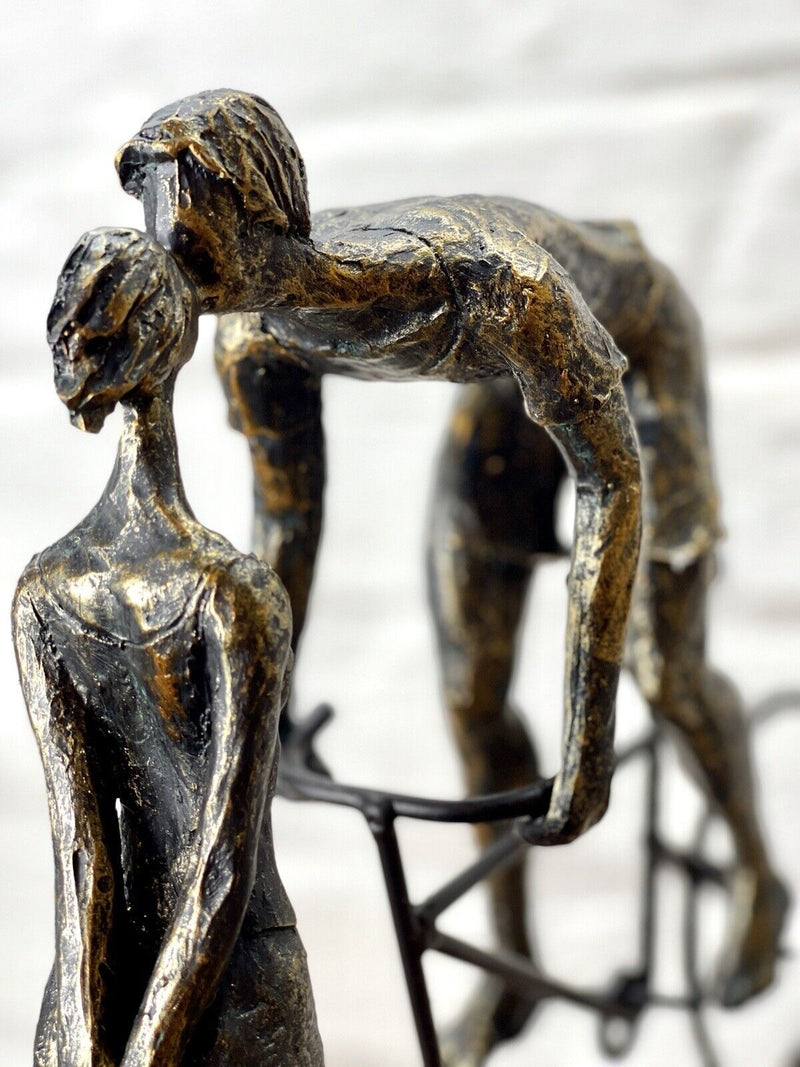 XXL decoratief object beeld sculptuur kiss me kiss me fietsliefhebbers H: 36cm