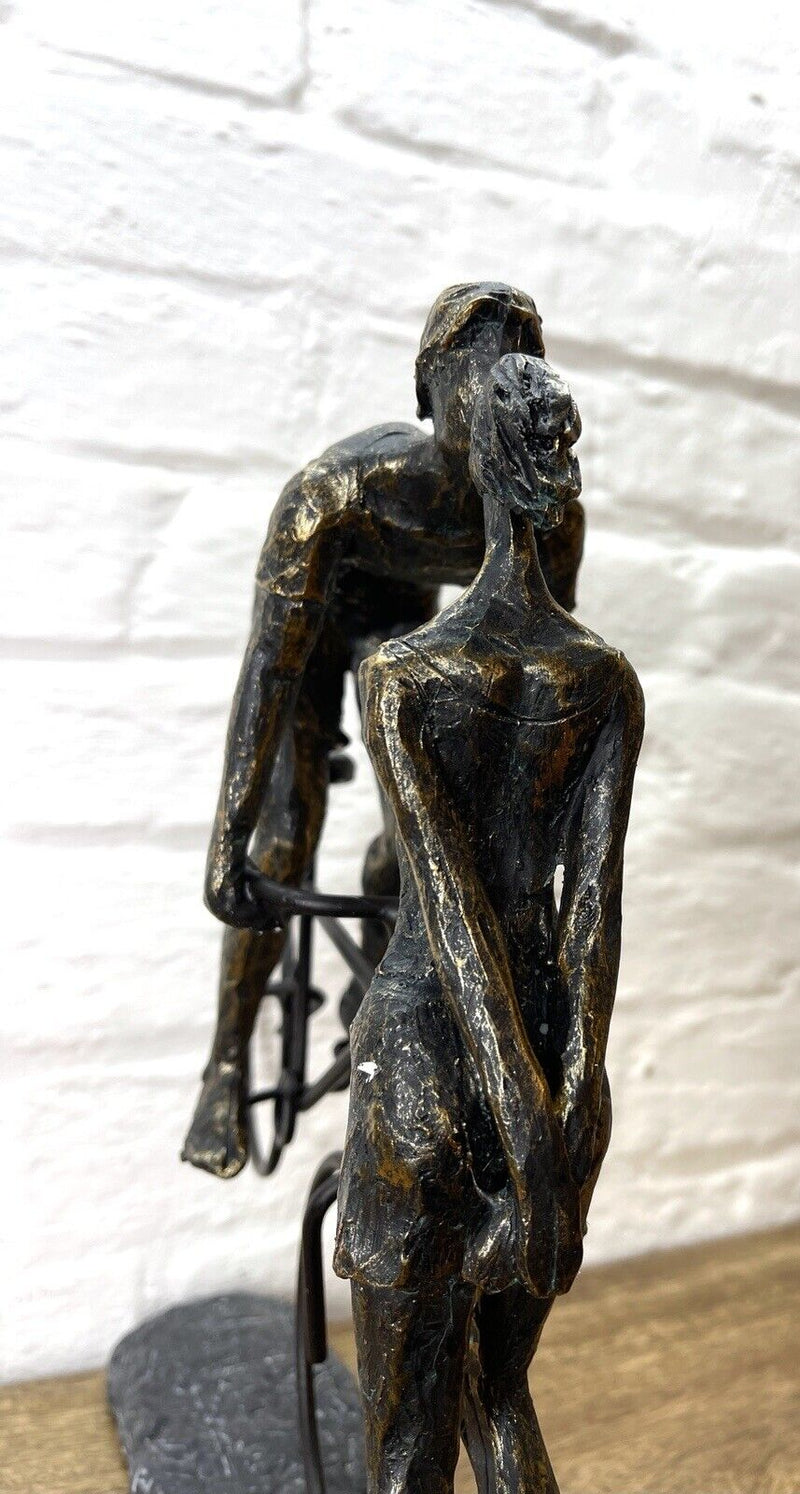 XXL decoratief object beeld sculptuur kiss me kiss me fietsliefhebbers H: 36cm