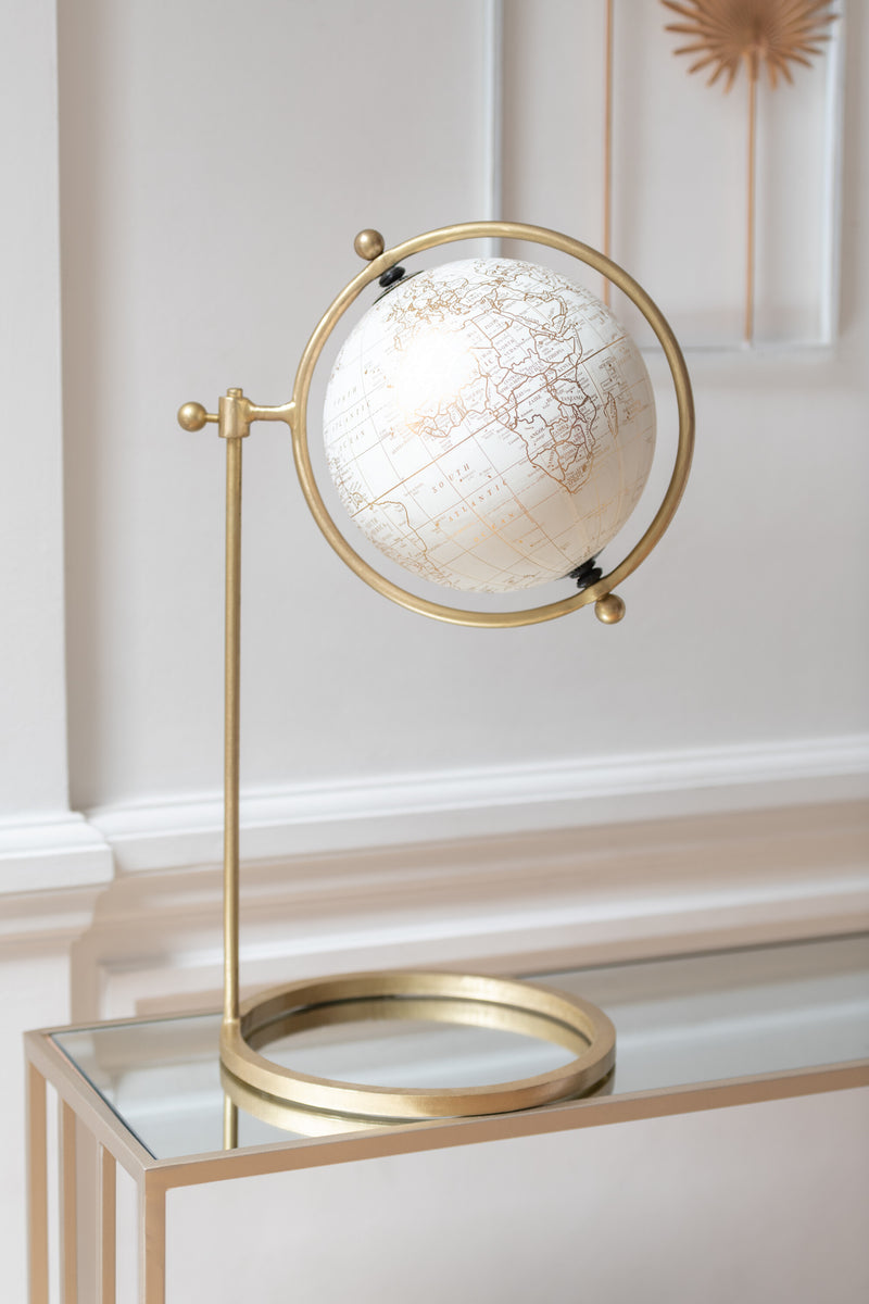 Luxurious world globes for stylish decoration - Handmade plastic globes in gold and white