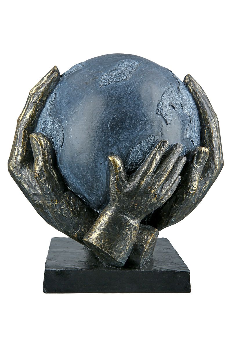Skulptur Save the World auf schwarzer Base 3 Hände an Weltkugel mit Spruchanhänger