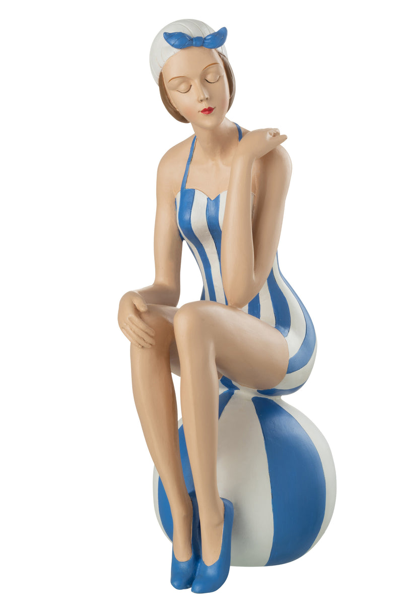 Sculptuur Mevrouw Pam in badpak Zittend op een ballon Badende dame Badende zeemeermin Hoogte 36,5 cm