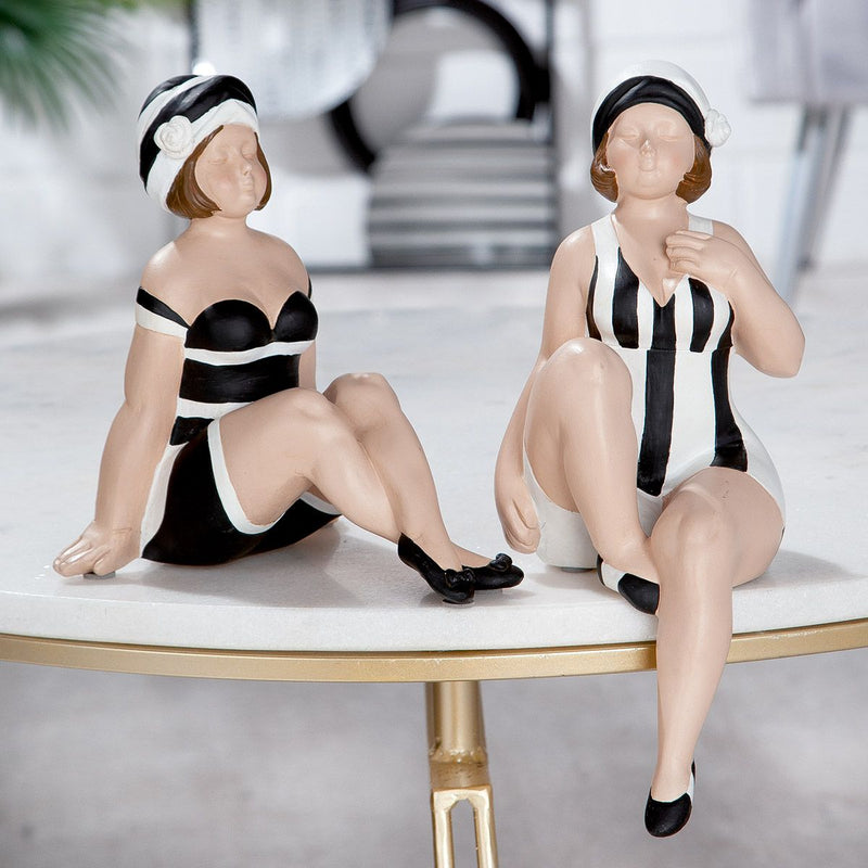 2 parts Poly figure "Becky" black/white edge sitter