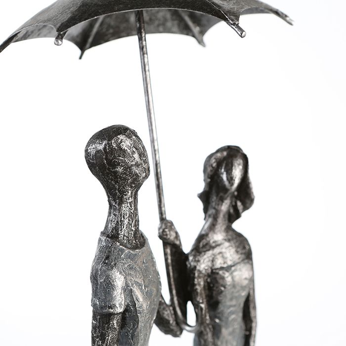 Handgemaakt beeld LOVE UMBRELLA antiek zilverkleurig verliefd stelletje onder paraplu verliefde verloofde getrouwd stel vrienden
