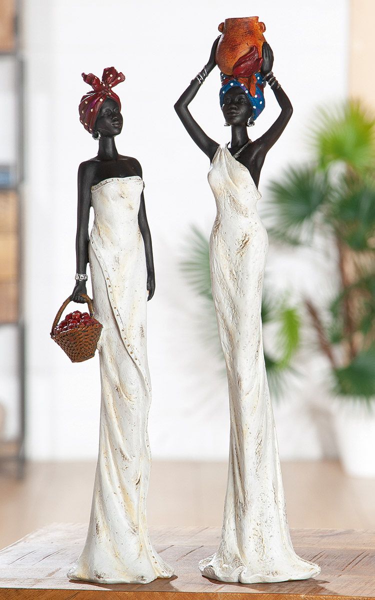 Set van 2 polyfiguren Afrikaanse vrouw Tortuga staand wit/creme/donkerbruin met fruitmand hoogte 44cm