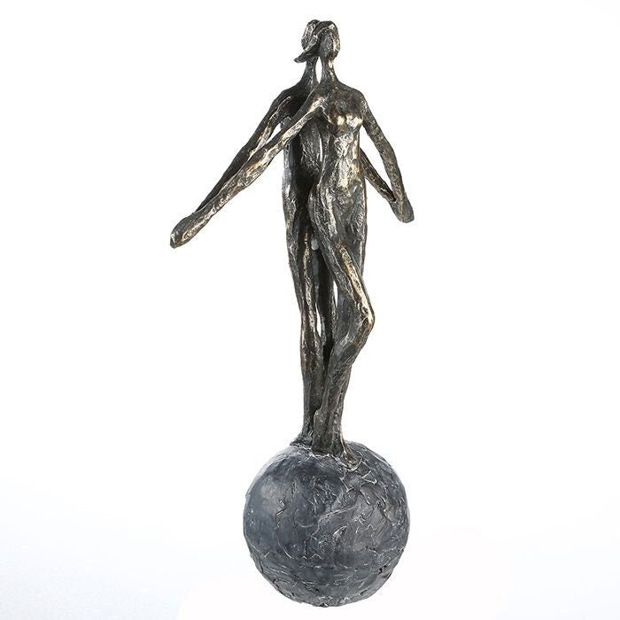 Handgefertigt Tanz Pärchen Skulptur TANZPARTNER bronzefarbenes Pärchen auf grauer Kugel Basis mit Spruchanhänger GLÜCK