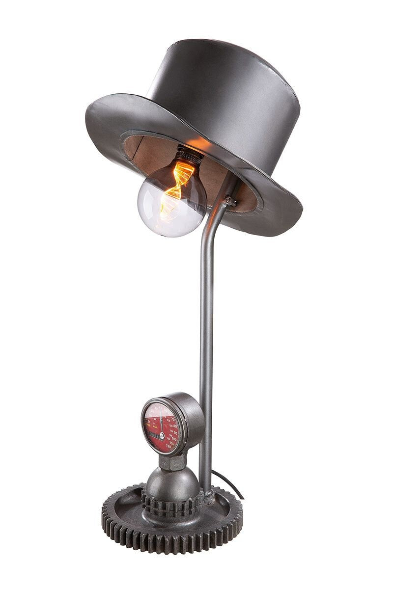 Handgefertigte Metall Lampe 'HUT' – Einzigartige Beleuchtung mit stilvollem Design