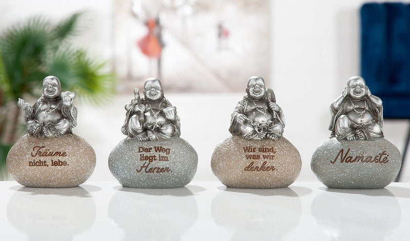 Set van 4 lachende Boeddha figuren op steen met motiverende quotes